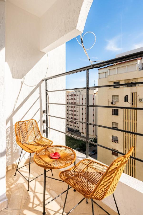Appartement 2 Chambres Pres De La Corniche Tangier Bagian luar foto