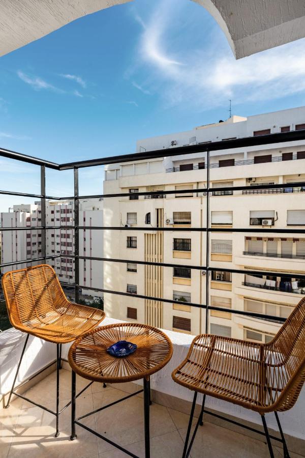 Appartement 2 Chambres Pres De La Corniche Tangier Bagian luar foto
