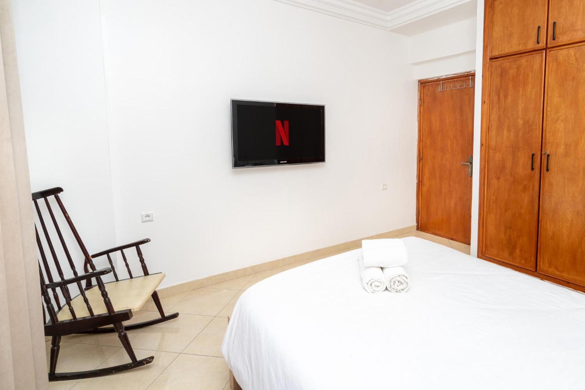 Appartement 2 Chambres Pres De La Corniche Tangier Bagian luar foto
