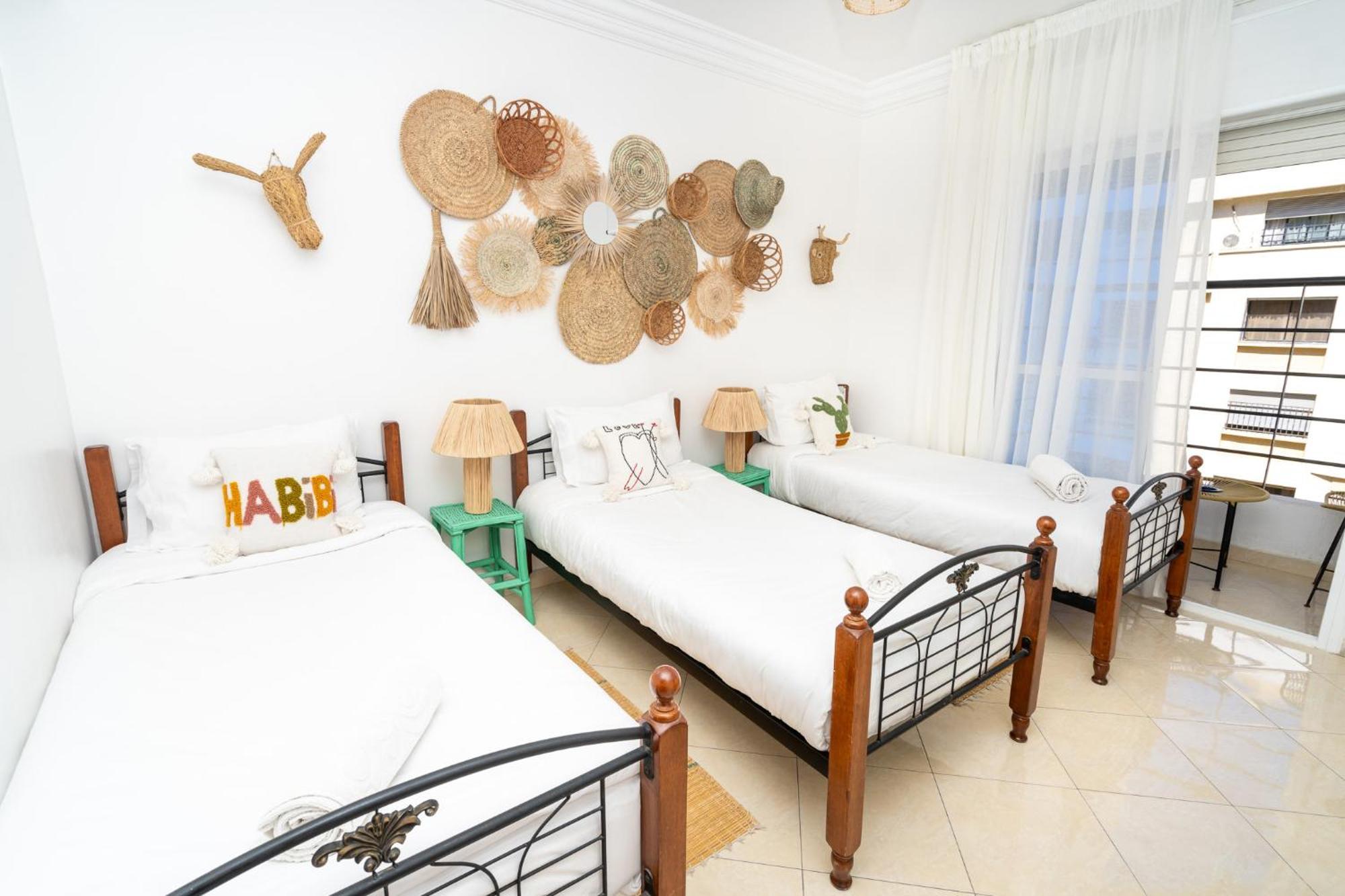 Appartement 2 Chambres Pres De La Corniche Tangier Bagian luar foto