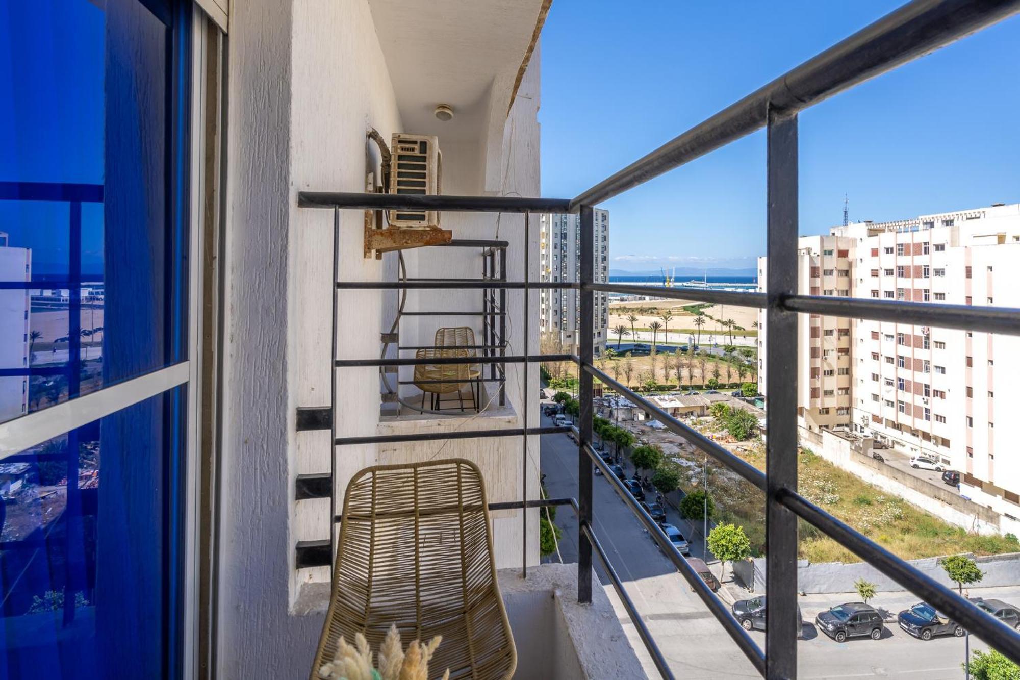 Appartement 2 Chambres Pres De La Corniche Tangier Bagian luar foto
