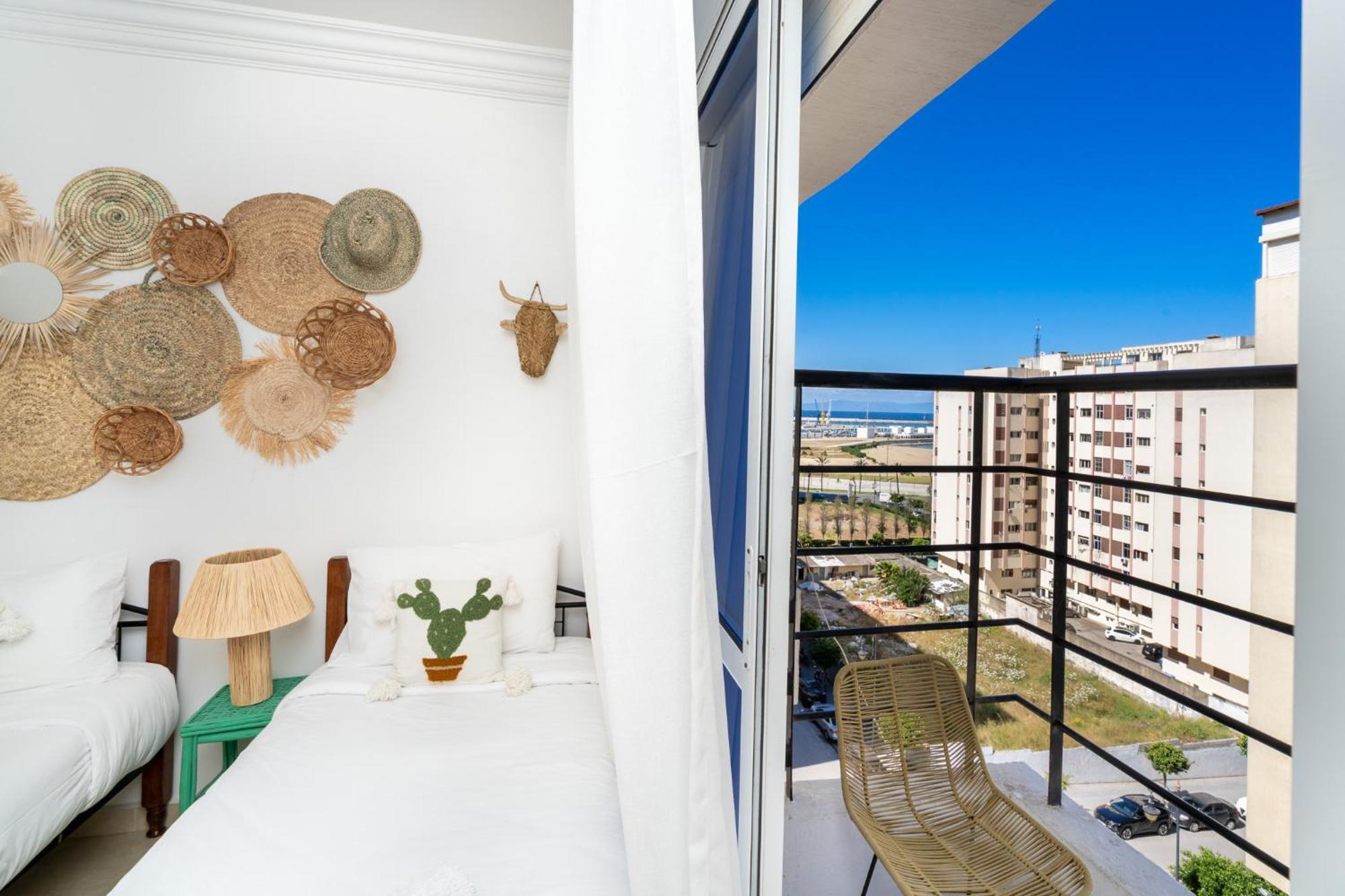 Appartement 2 Chambres Pres De La Corniche Tangier Bagian luar foto