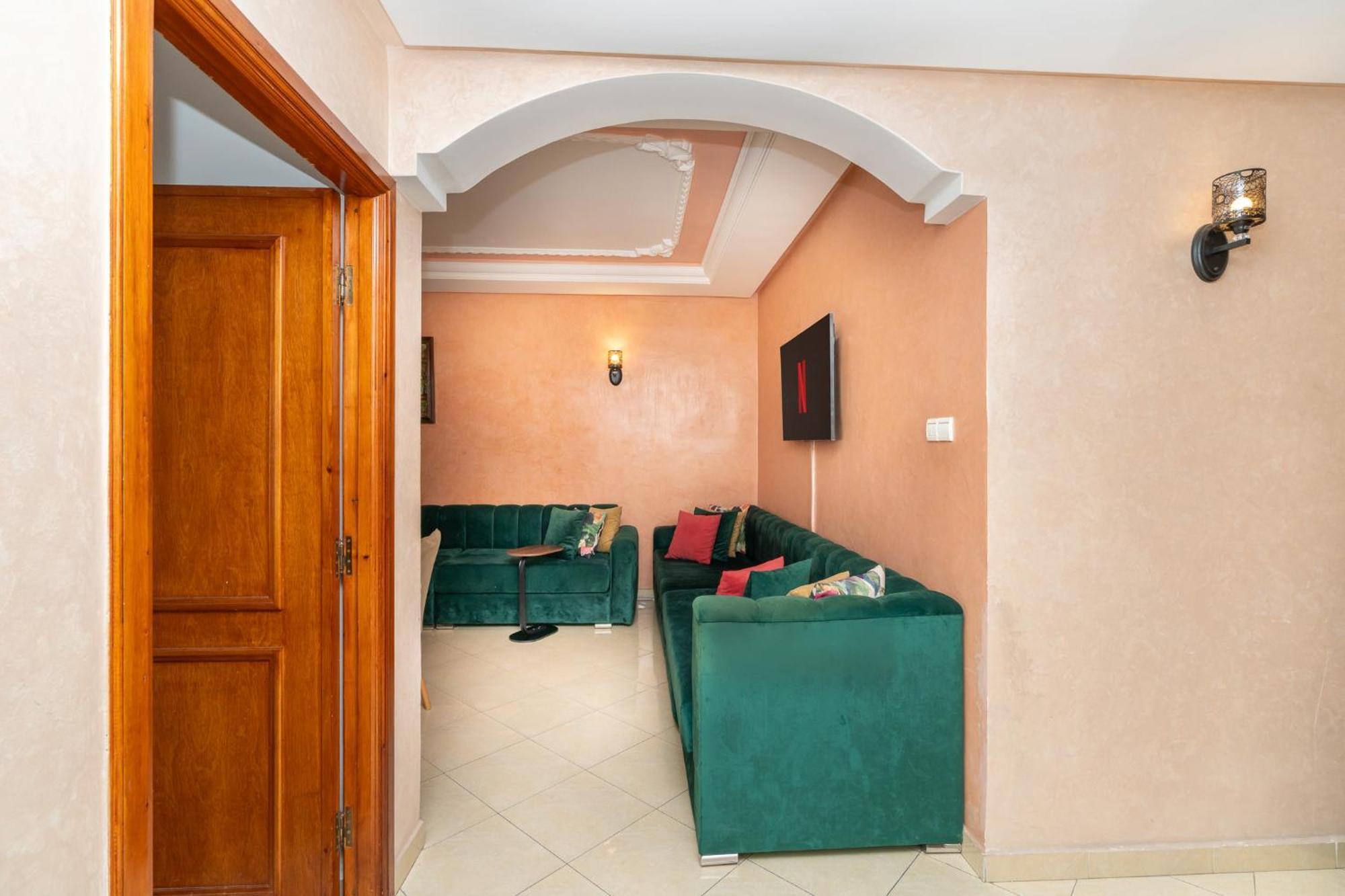 Appartement 2 Chambres Pres De La Corniche Tangier Bagian luar foto