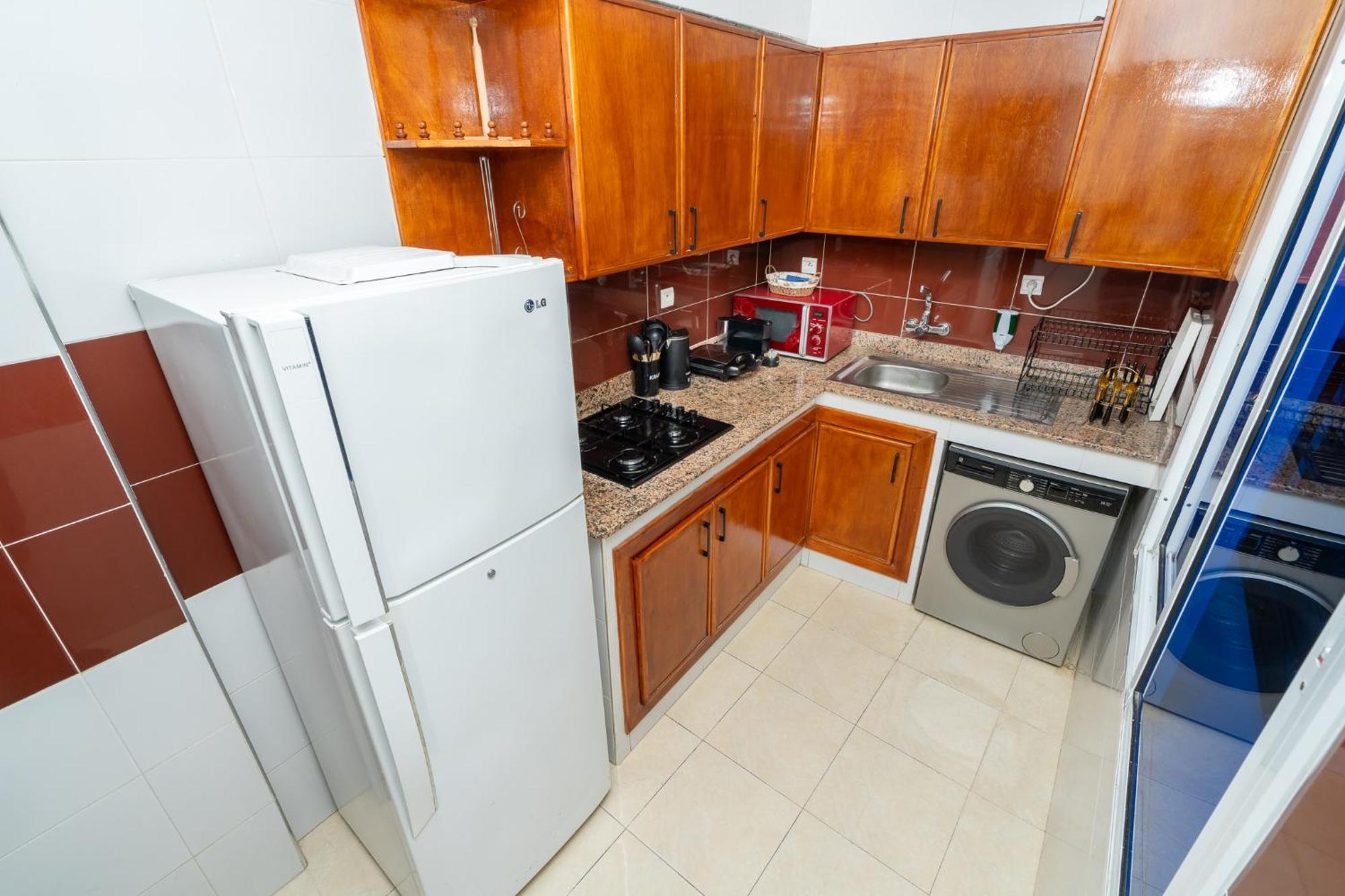 Appartement 2 Chambres Pres De La Corniche Tangier Bagian luar foto